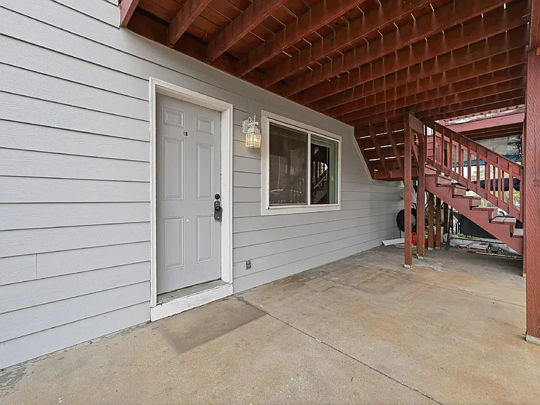 1164 Yosemite St #1B — Photo 1