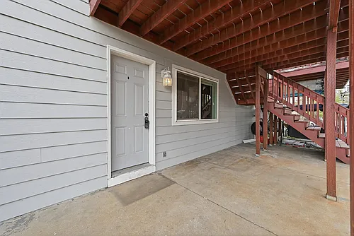 1164 Yosemite St #1B Photo 1