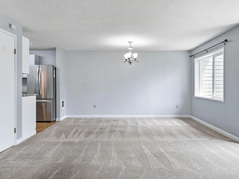 3433 McNary Pkwy #302 — Photo 10