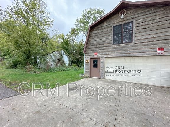 2nd image of 522 Naphew Ln #2