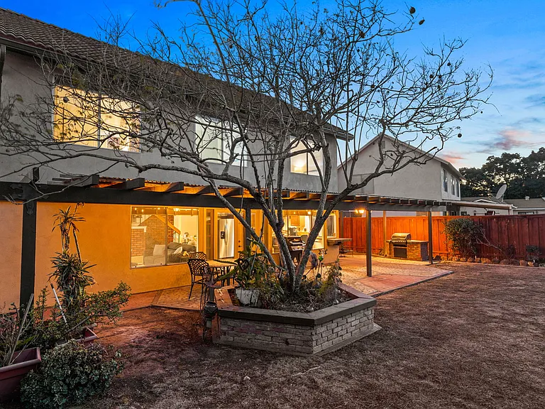 8916 Capricorn Way — Photo 101