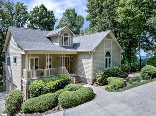 15 Grosbeak Way, Landrum, SC 29356