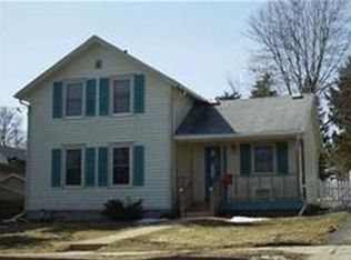 210 York St, Beaver Dam, WI 53916