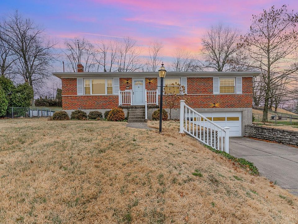 1st image of 414 Hillbrook Dr