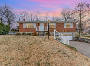 414 Hillbrook Dr, Cincinnati, OH 45238