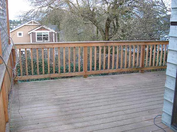 6 bed, 1500 sqft, $645 — Photo 2