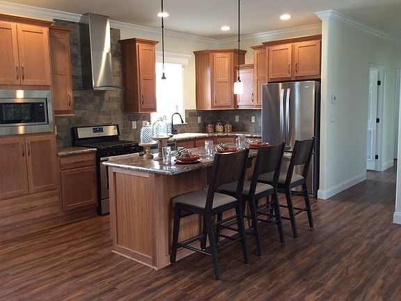 2nd image of 1409 Scenic View Ln