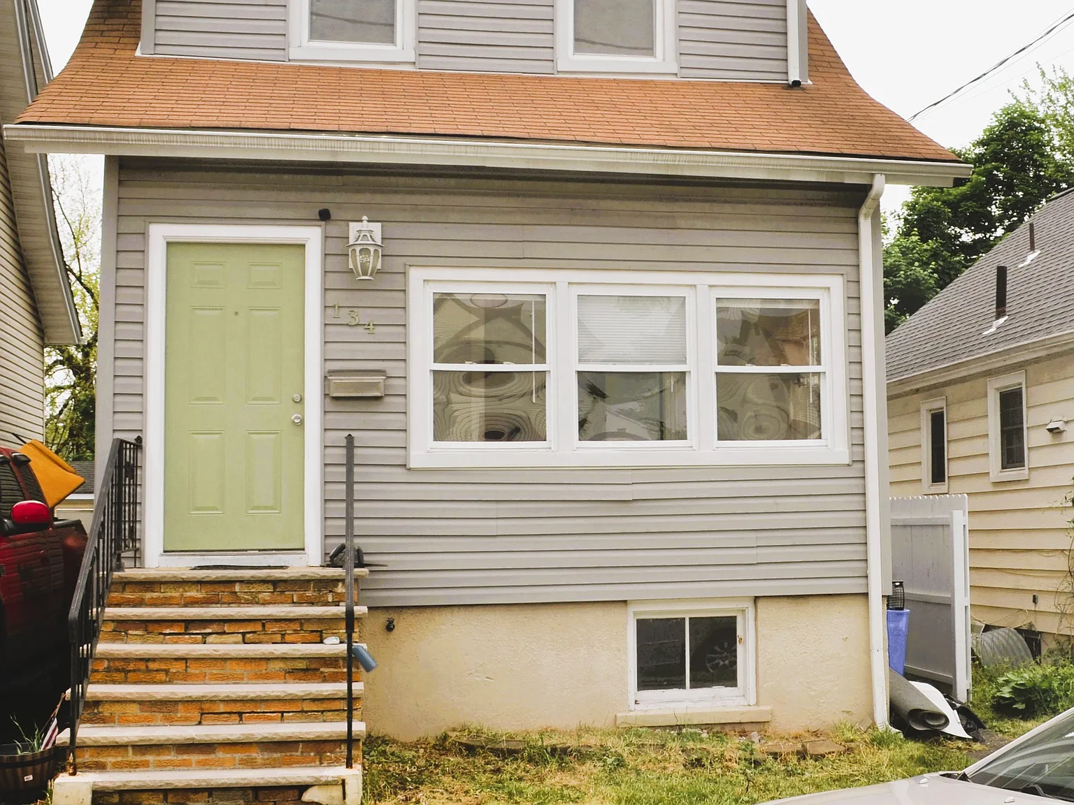 3 bed, 1.5 bath, 1258 sqft, $3,200 — Photo 1