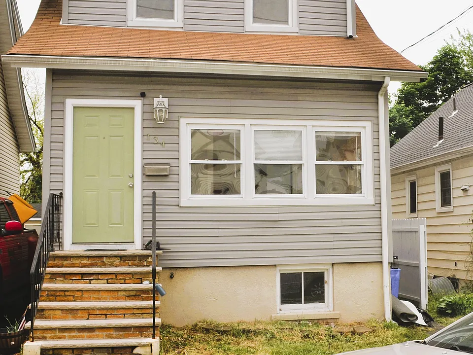 134 High St