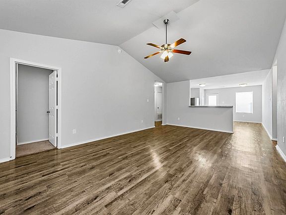 3rd image of 6096 Saddle Hill Dr
