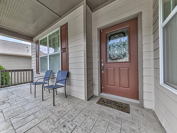 3rd image of 234 Balsam Dr