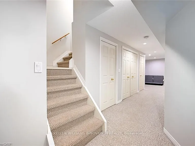 8 Buss Ct — Photo 23