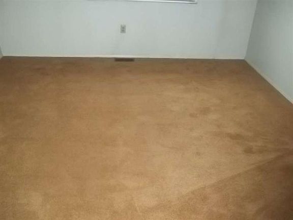 3rd image of 6614 Morrow Dr