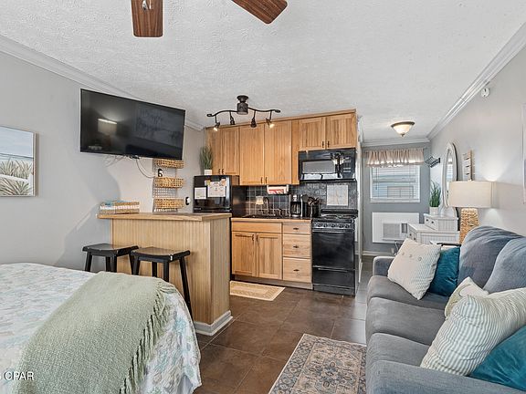 3rd image of 8001 Surf Dr #B7