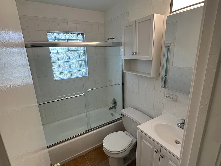 7600 High Dr — Photo 11