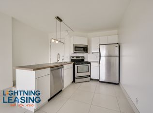 3949 2/4 Los Feliz Blvd #104, Los Angeles, CA 90027