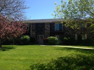 4909 Scotts Way, Racine, WI 53402