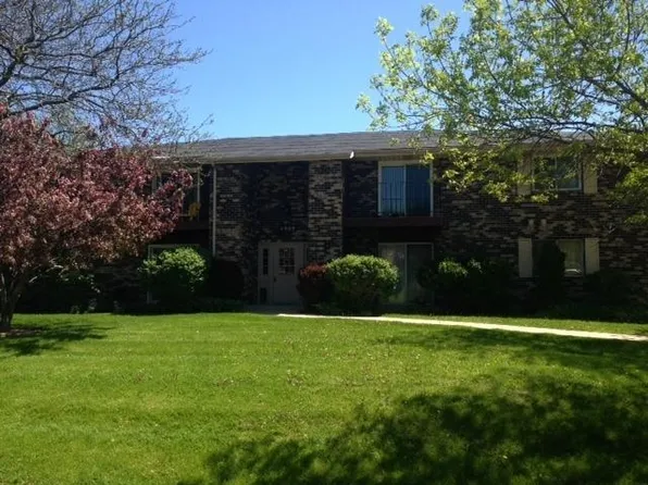 4909 Scotts Way, Racine, WI 53402