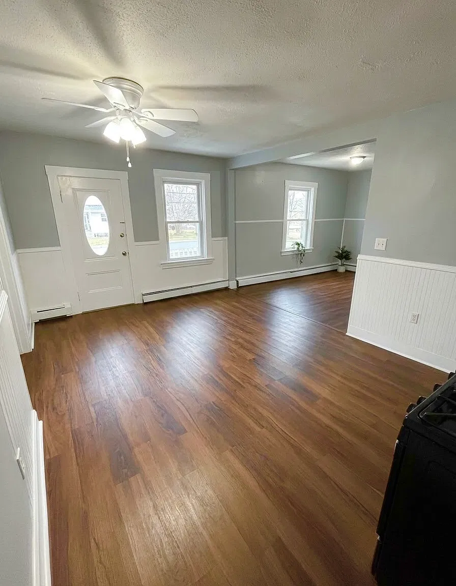 3 bed, 1080 sqft, $2,200 — Photo 1
