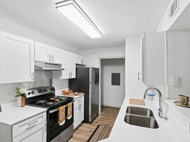 13695 Goldmark Dr — Photo 11