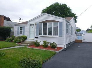 27 Fuller St, Pawtucket, RI 02861