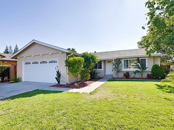 2nd image of 1546 Cameo Dr