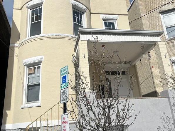 536 44th Street image 1 of 19