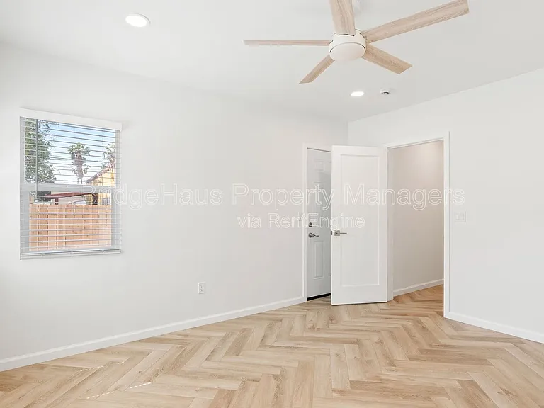 4429 Ohio St — Photo 20
