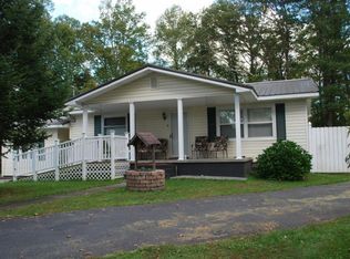 12901 River Ln, Coeburn, VA 24230