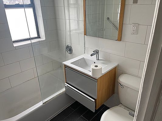 2nd image of 412 E 116th St #6B