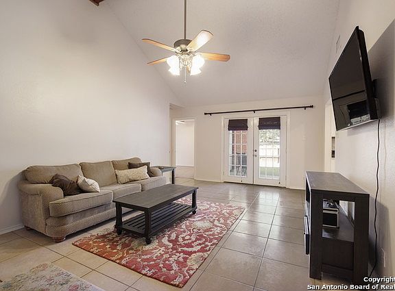 3rd image of 8523 Pendragon St