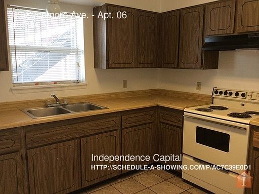 5th image of 313 W Sycamore Ave Spc 06