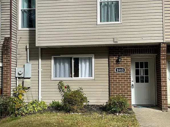 1613 Lauren Ct, Bensalem, PA 19020