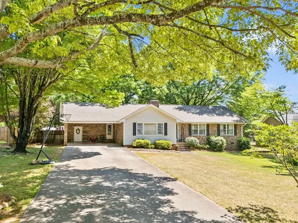 56 Surrey Trl SE, Rome, GA 30161