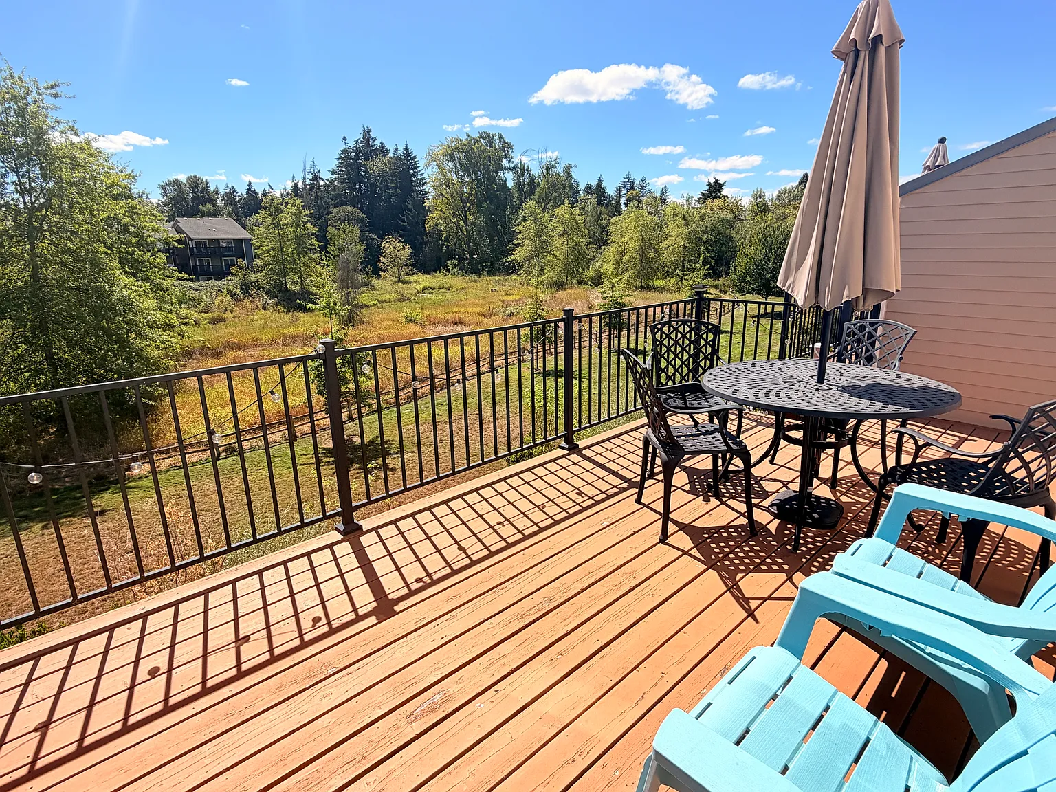 3 bed, 1954 sqft, $3,200 — Photo 4