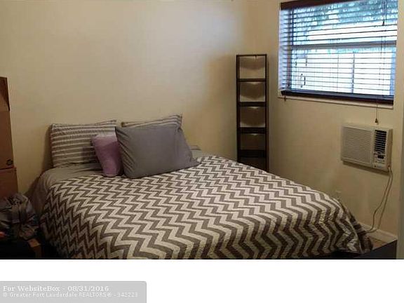 3rd image of 1416 NE 5th Ct APT 4
