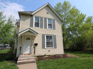 710 W 16th St, Davenport, IA 52804