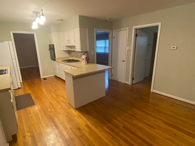 1504 Sunset Ln — Photo 9