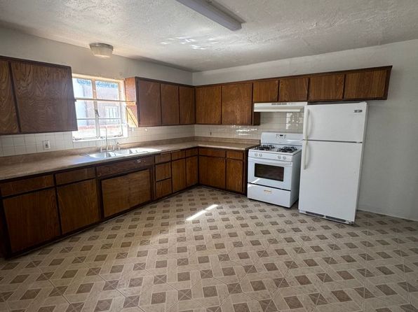 230 Solano Dr NE Unit B
