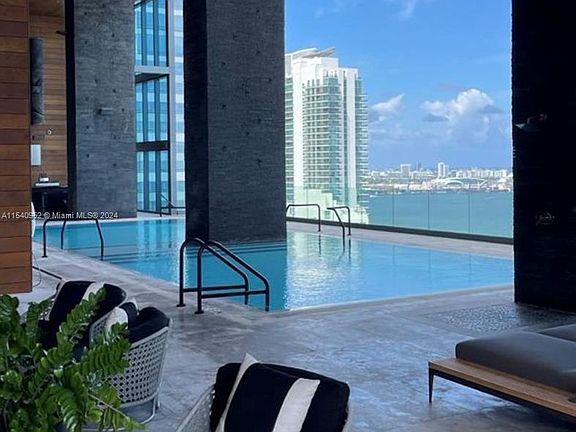 4th image of 1451 Brickell Ave Unit 2502