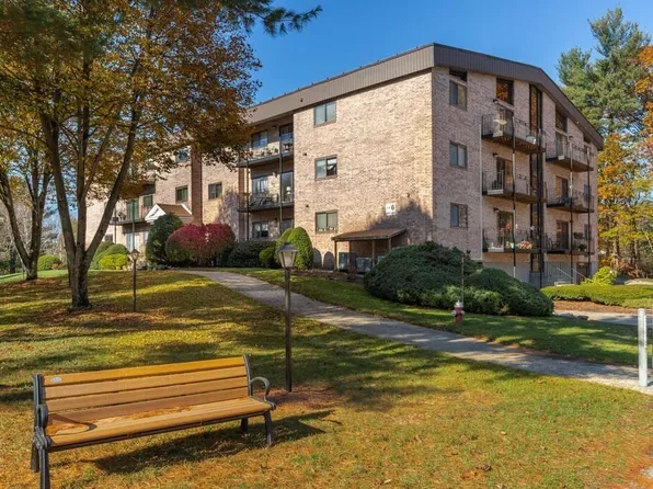 181 Littleton Rd Unit 324, Chelmsford, MA 01824
