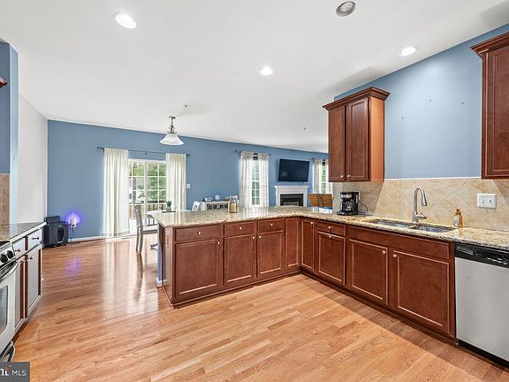 2nd image of 29273 Superior Cir