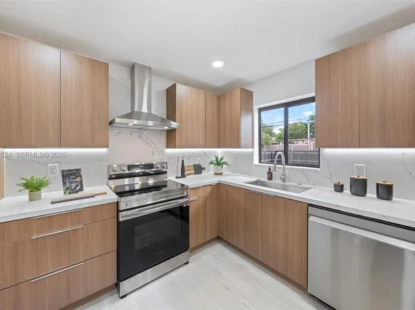 1305 N 31st Rd, Hollywood, FL 33021