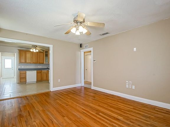 5th image of 1017 Joan Ave