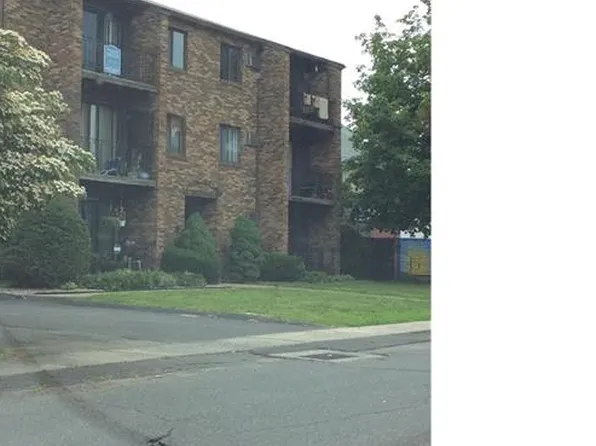18 Hanmer St APT 3A, East Hartford, CT 06108