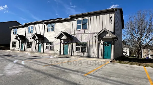 2508 Villa Dr #8 — Photo 2