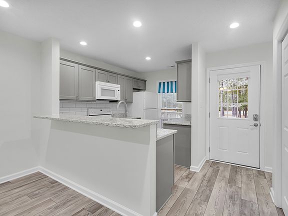 3rd image of 7212 Windward Dr #1