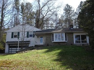 2681 Lakeside Dr, Harveys Lake, PA 18618