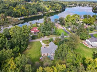 5055 Low Meadow Rd, Clarkston, MI 48348