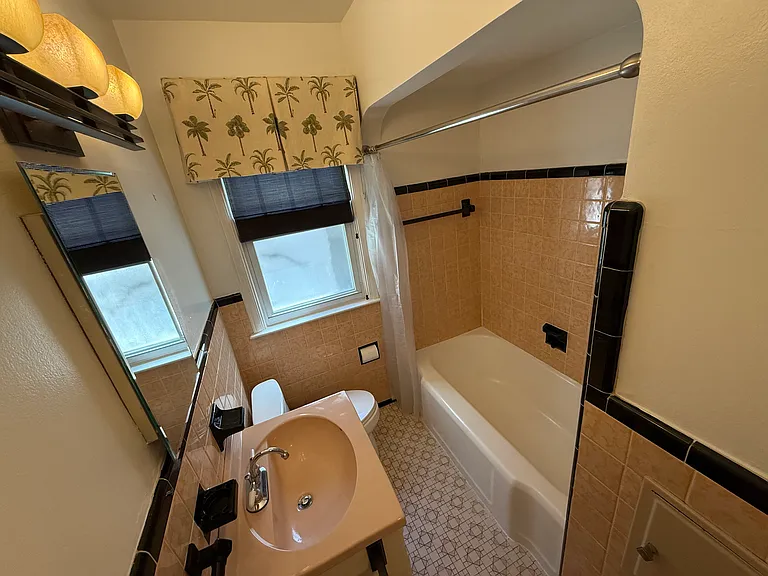 907 Marywood Dr — Photo 17